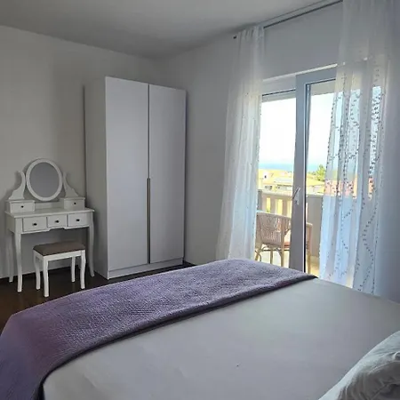 Meri Apartman Supetar